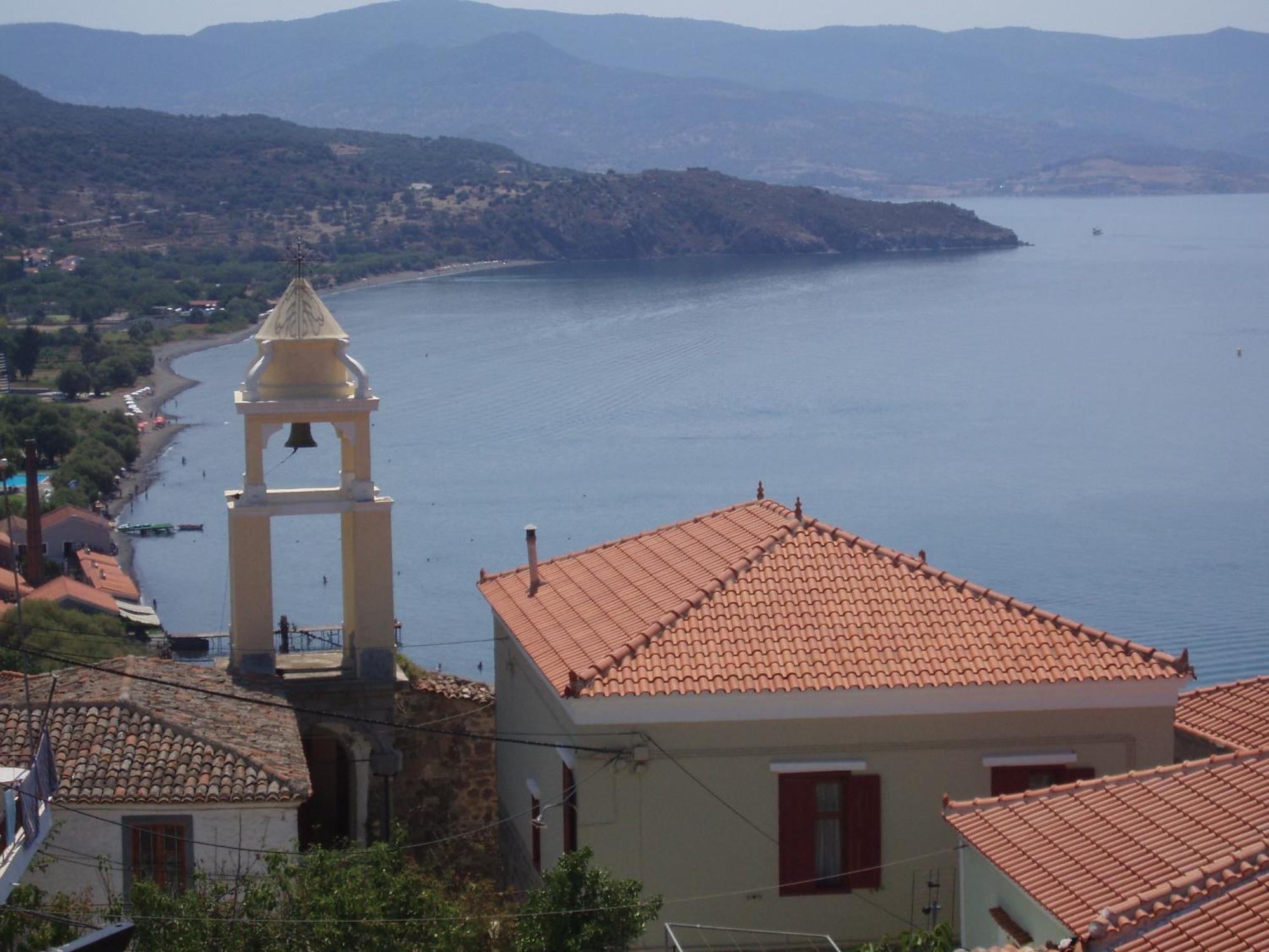 The Schoolmistress With The Golden Eyes, Studios & Rooms Μήθυμνα Εξωτερικό φωτογραφία