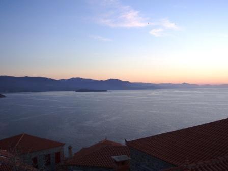 The Schoolmistress With The Golden Eyes, Studios & Rooms Μήθυμνα Εξωτερικό φωτογραφία